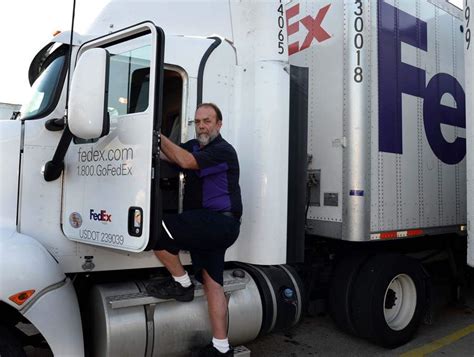 Working on your own with a safe, functional truck is great, as long as your contractor provides it. . Fedex ground driver jobs